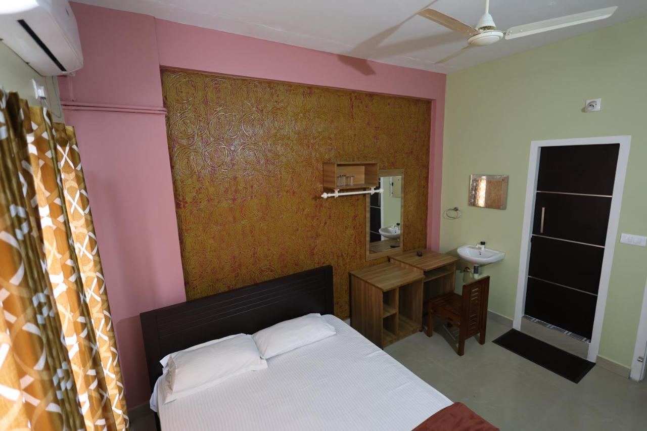 Hotel Wayanad Regal Residency Kalpatta Exterior foto
