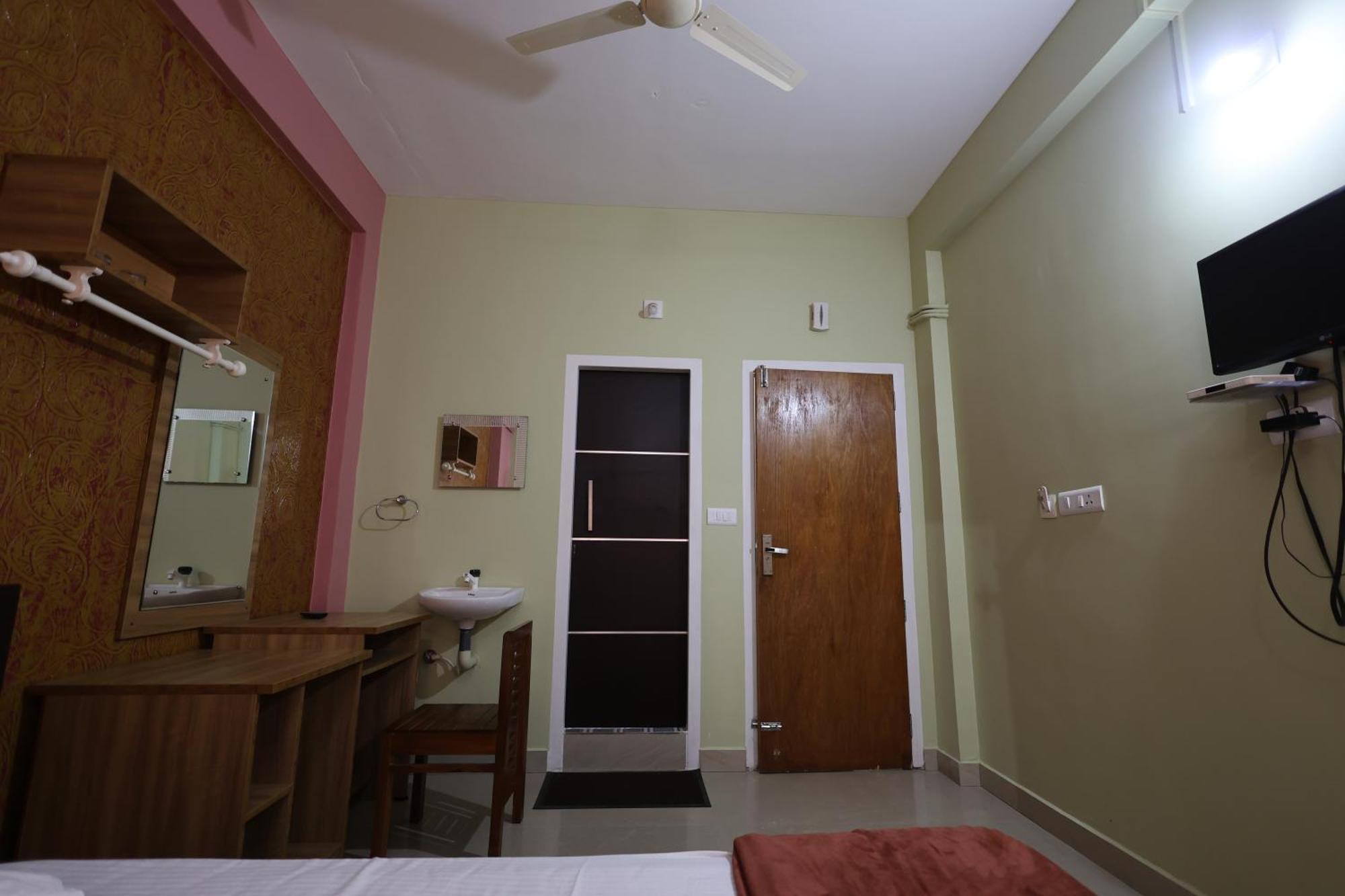 Hotel Wayanad Regal Residency Kalpatta Exterior foto
